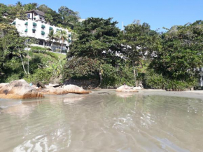 BEIRA MAR APTO 711